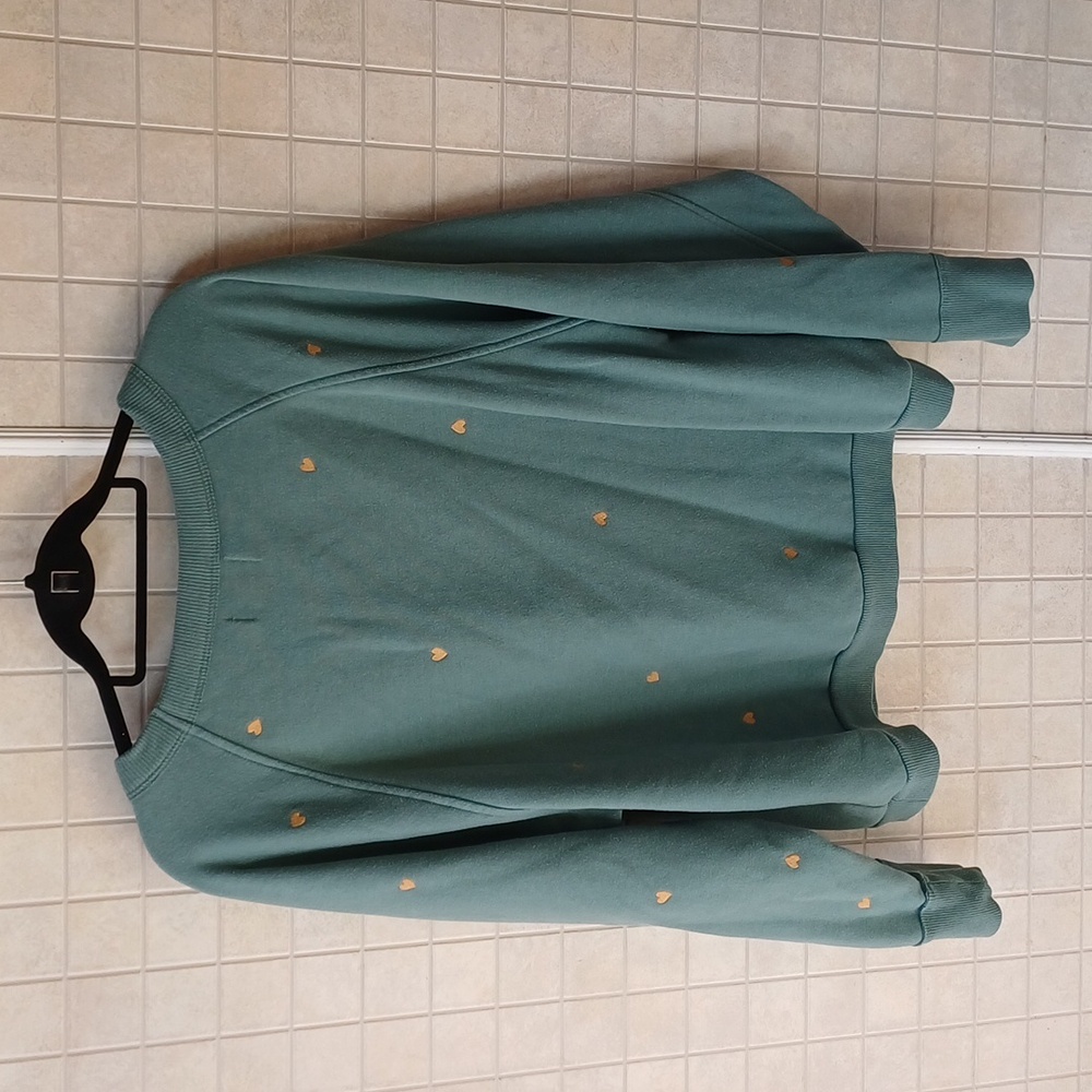 Universal Threads Heart Patterned Sweater - Picture 2 of 7